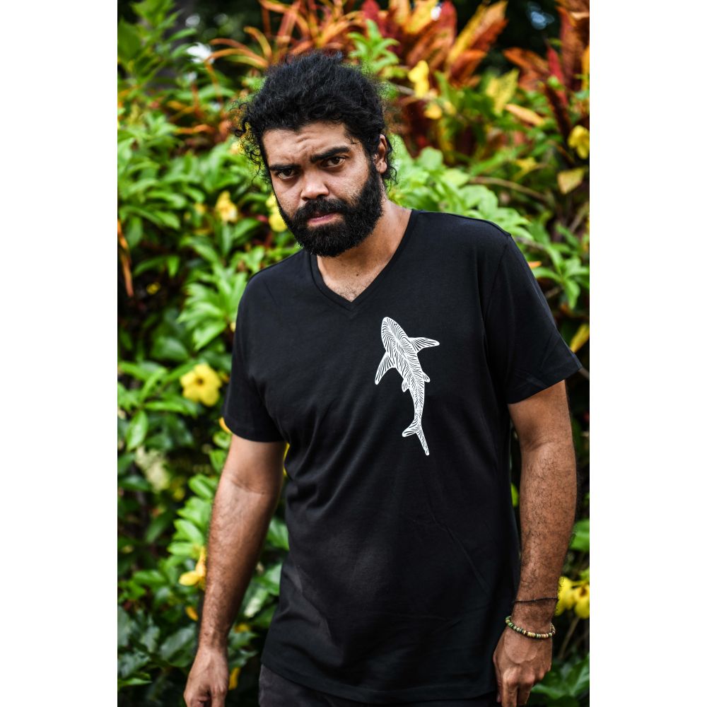 TEE-SHIRT COL V / PRESENTER / BLACK / WHITE / REQUIN ZEBRE