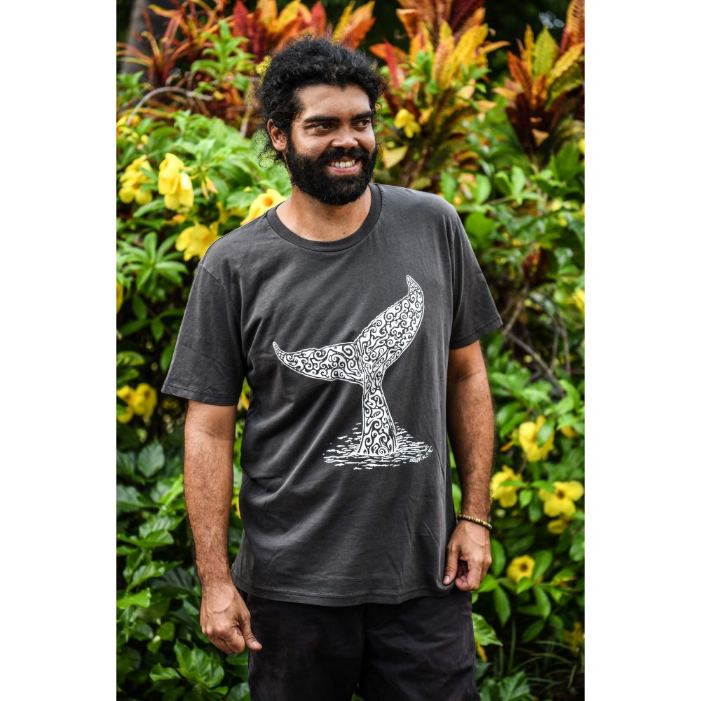 TEE-SHIRT CREATOR VINTAGE / GARMENT DYED BLACK / WHITE / QUEUE DE BALEINE