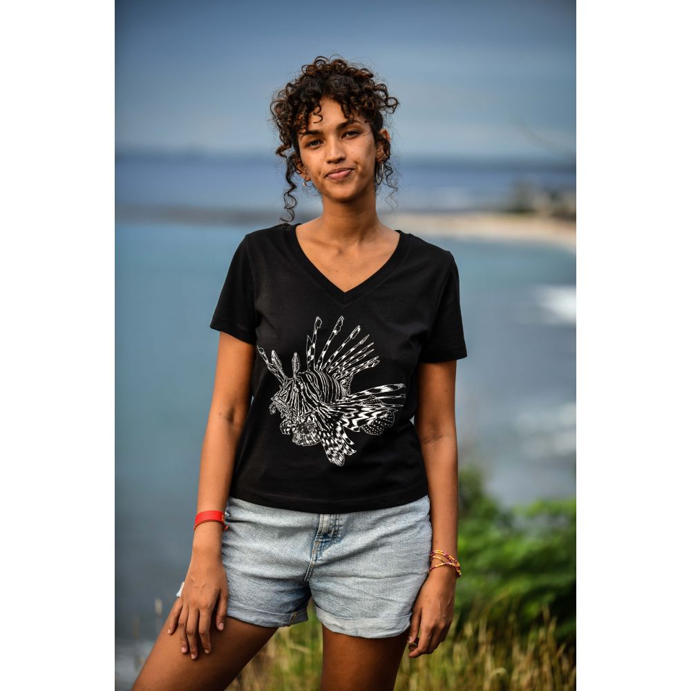 TEE-SHIRT / ISLA / BLACK / ARGENT / POISSON LION
