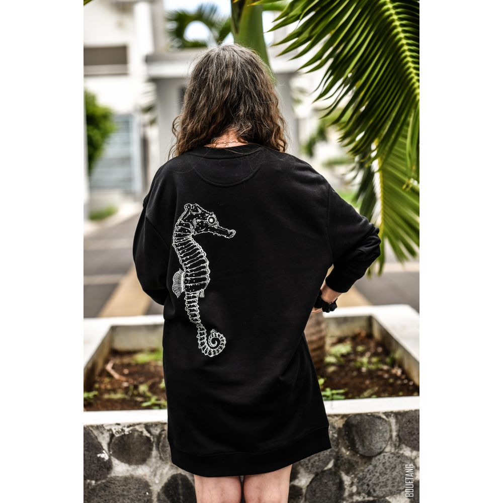 ROBE SWEAT / KICKER / BLACK / WHITE / HIPPOCAMPE