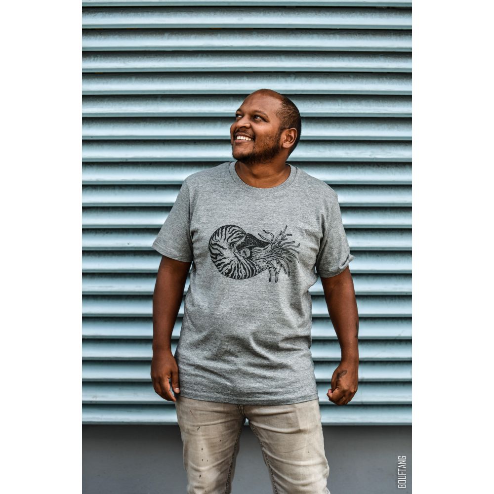 TEE-SHIRT / CREATOR 2.0 / MID HEATHER GREY / BLACK / NAUTILE